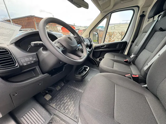 Peugeot Boxer 2.2 HDI 335 L2H2