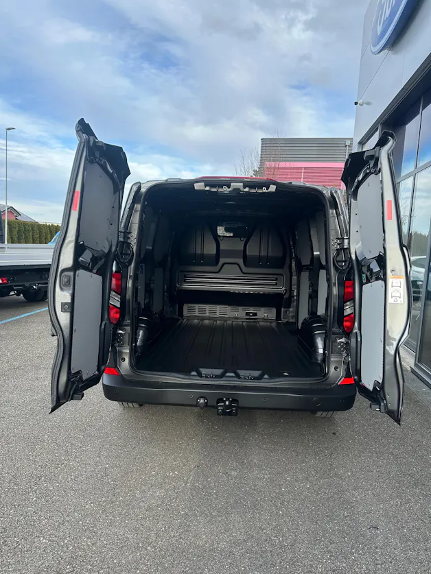 Ford Transit Custom Van 320 L1 2.0 EcoBl Trend/136CV/Aut.