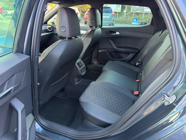 SEAT Leon 1.5 eTSI 150 FR DSG
