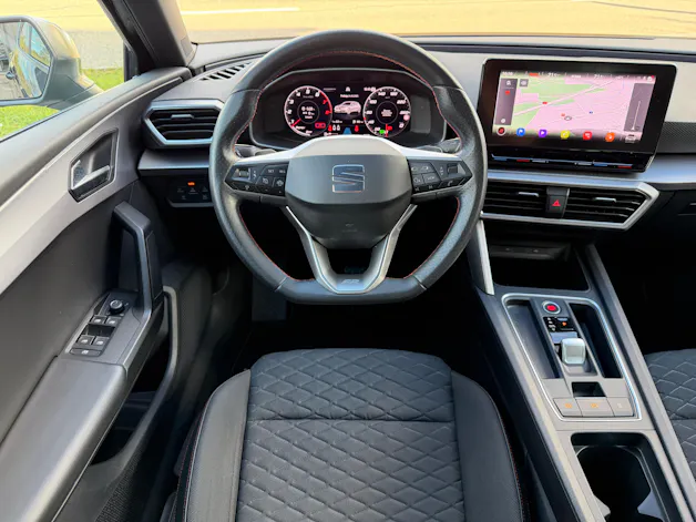 SEAT Leon 1.5 eTSI 150 FR DSG