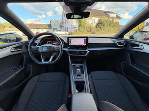 SEAT Leon 1.5 eTSI 150 FR DSG