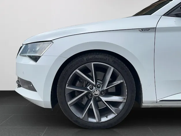 Škoda Superb Combi 2.0 TSI Sport Line DSG 4x4