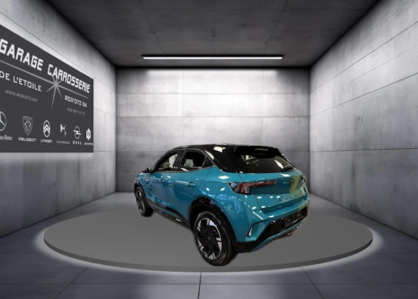 Vehicle image 3 Vehicle image 3