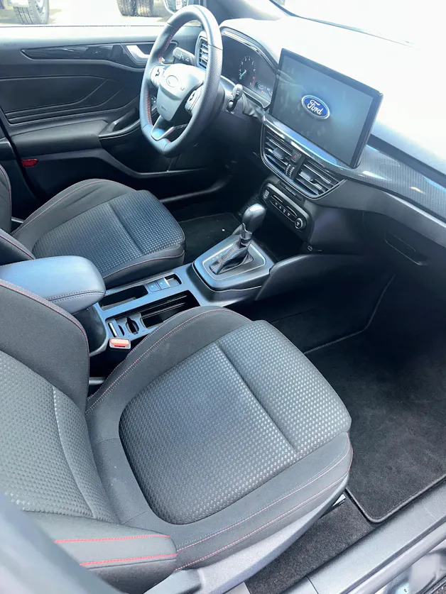 Ford Focus Station Wagon 1.0i EcoB ST-Line/155CV/Aut.