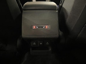 Vehicle image JAGUAR I-Pace EV400 HSE AWD