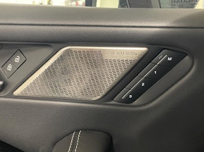 Vehicle image JAGUAR I-Pace EV400 HSE AWD