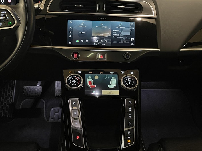 Vehicle image JAGUAR I-PACE