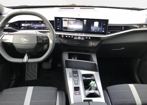 Vehicle image 6 Vehicle image 6