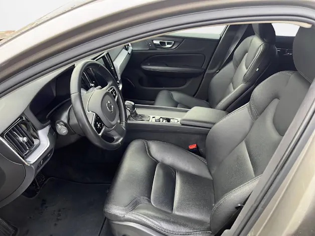 Volvo V60 Cross Country 2.0 D4 AWD