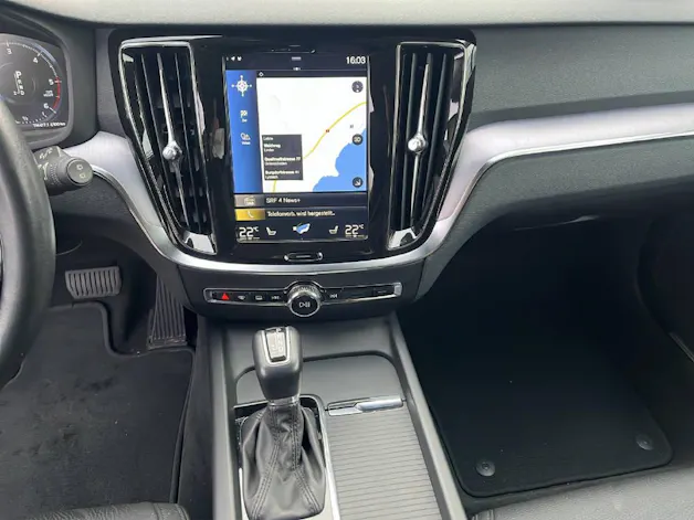 Volvo V60 Cross Country 2.0 D4 AWD