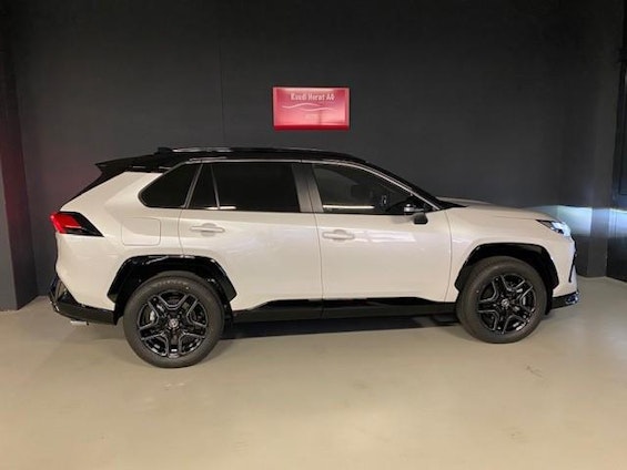 Vehicle image 3 Vehicle image 3