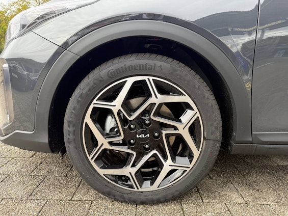 Vehicle image 5 Vehicle image 5