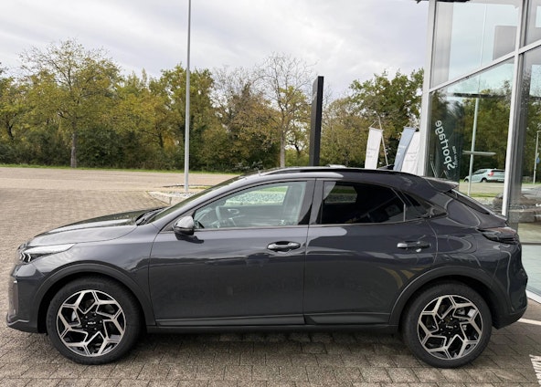 Vehicle image 2 Vehicle image 2