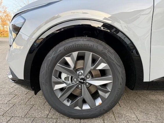 Vehicle image 8 Vehicle image 8