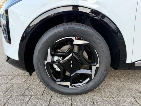 Vehicle image 8 Vehicle image 8