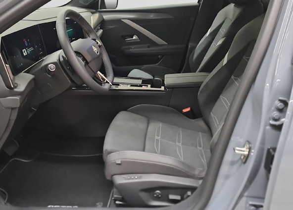 Vehicle image 5 Vehicle image 5