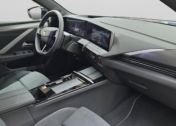 Vehicle image 10 Vehicle image 10