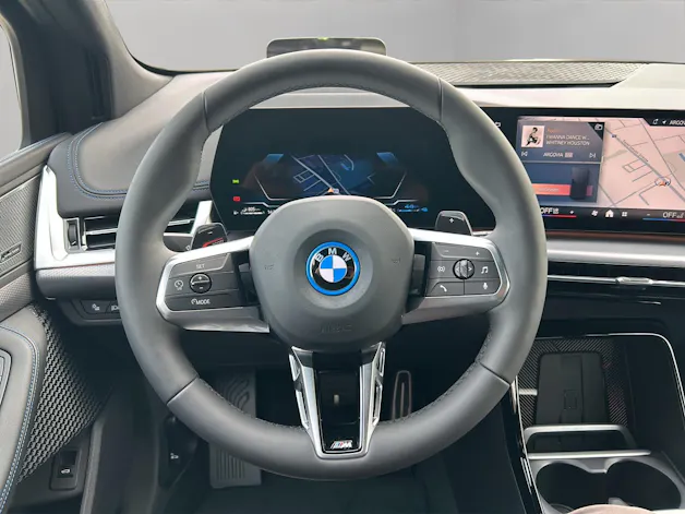 BMW 230e xDrive paddles Active Tourer