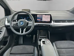BMW 230e xDrive paddles Active Tourer