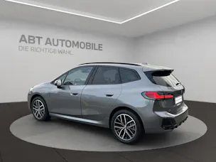 BMW 230e xDrive paddles Active Tourer