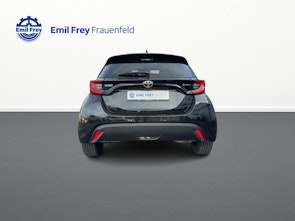 Vehicle image TOYOTA Yaris 1.5 VVT-i HSD Trend