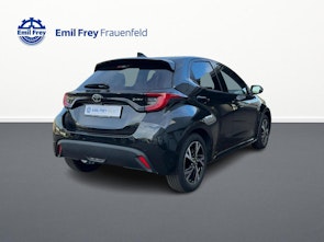 Vehicle image TOYOTA Yaris 1.5 VVT-i HSD Trend