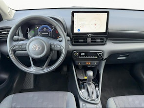 Vehicle image TOYOTA Yaris 1.5 VVT-i HSD Trend