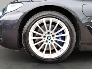 Vehicle image BMW 530e xDrive SAG Touring