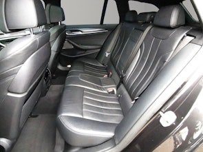 Vehicle image BMW 530e xDrive SAG Touring