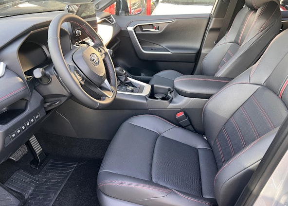 Vehicle image 8 Vehicle image 8