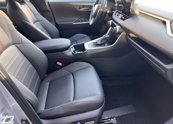 Vehicle image 12 Vehicle image 12