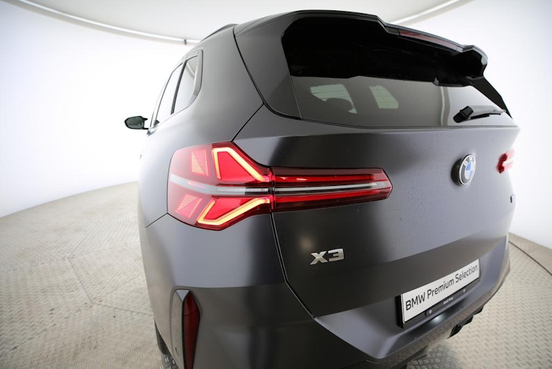 Vehicle image BMW X3