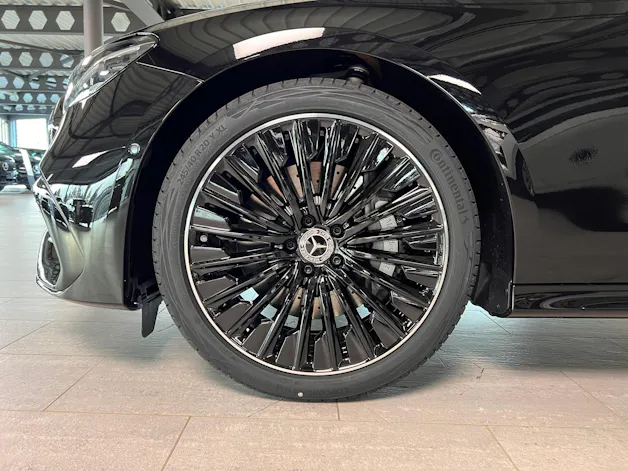 Mercedes-Benz E 220 d AMG Line 4matic