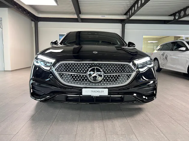 Mercedes-Benz E 220 d AMG Line 4matic