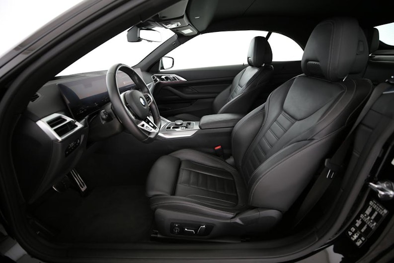 Vehicle image BMW 4 SERIES