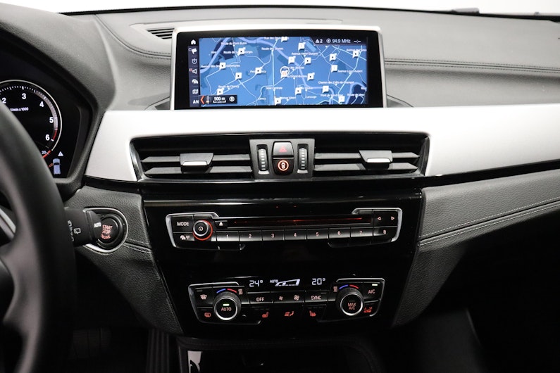 Vehicle image BMW X2