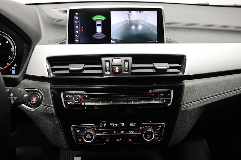 Vehicle image BMW X2