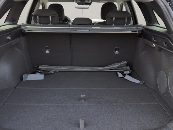 Vehicle image 14 Vehicle image 14