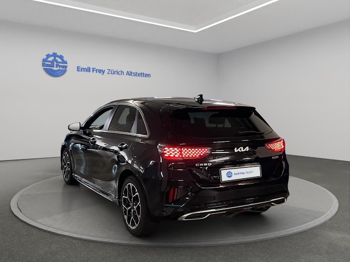 Vehicle image KIA CEED