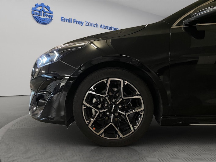 Vehicle image KIA CEED