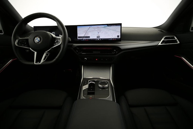 Vehicle image BMW 3 SERIES