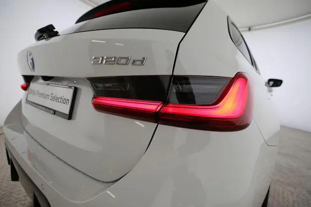 BMW 320d xDrive Touring