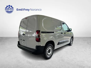 https://vehicle.imgix.net/4084806/0b419b56-afc8-4f59-a83c-81a30fb4d85f.jpg