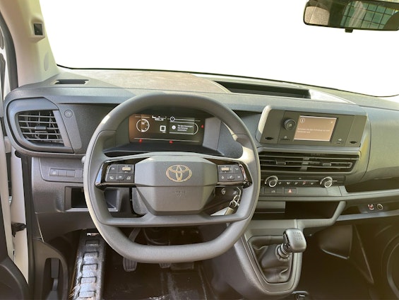 Vehicle image 4 Vehicle image 4