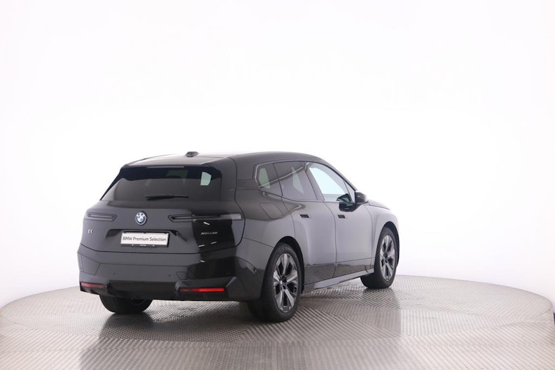 Vehicle image BMW iX