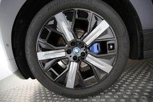 Vehicle image BMW iX xDrive50