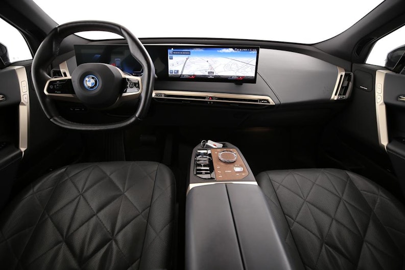 Vehicle image BMW iX