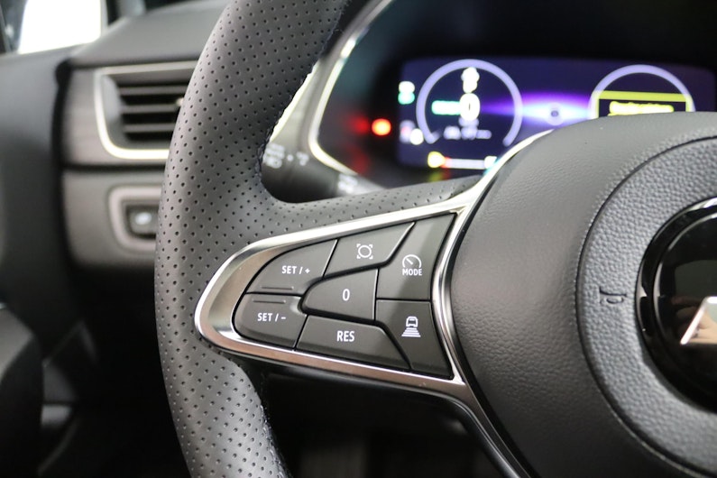 Vehicle image MITSUBISHI GRANDIS