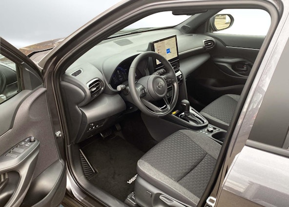 Vehicle image 3 Vehicle image 3