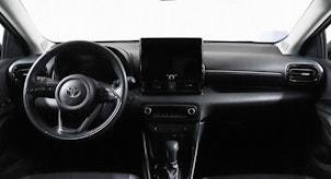 Vehicle image TOYOTA Yaris 1.5 VVT-i HSD Trend